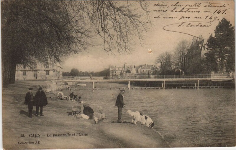 Carte postale ancienne Caen La Passerelle et l'Orne