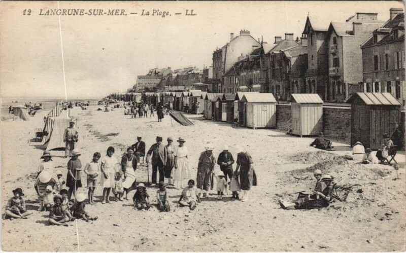 Carte postale ancienne Langrune-sur-Mer La Plage à Langrune-sur-Mer