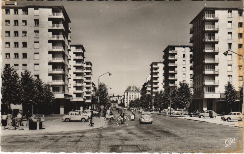 Carte postale ancienne Caen Avenue du 6-Juin