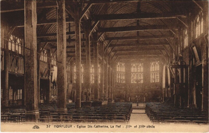 Carte postale ancienne Honfleur Eglise Sainte-Catherine - La Nef à Honfleur