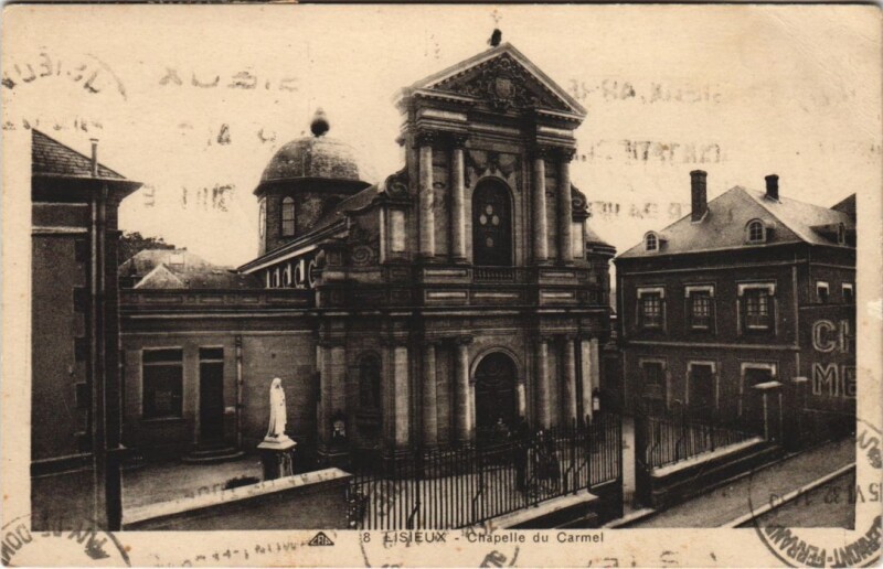 Carte postale ancienne Lisieux Chapelle du Carmel à Lisieux