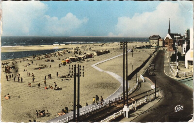 Carte postale ancienne Houlgate La Plage à Houlgate