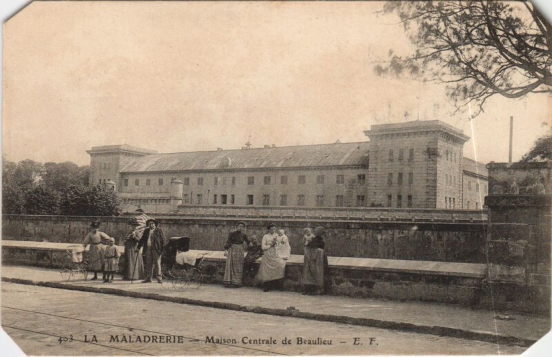 Carte postale ancienne La Maladrerie Maison Centrale de Beaulieu
