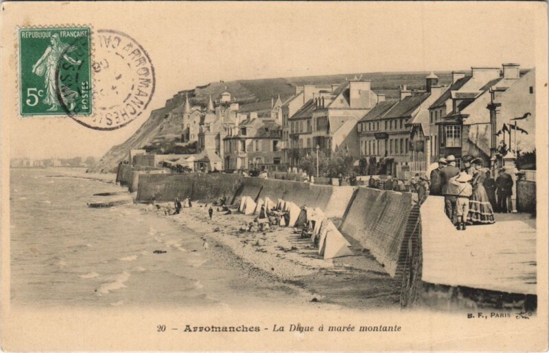Carte postale ancienne Arromanches La Digue a Maree Montante