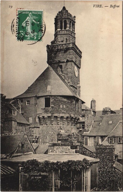 Carte postale ancienne Vire Beffroi