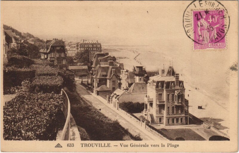 Carte postale ancienne Trouville-sur-Mer Vue Generale vers la Plage à Trouville-sur-Mer
