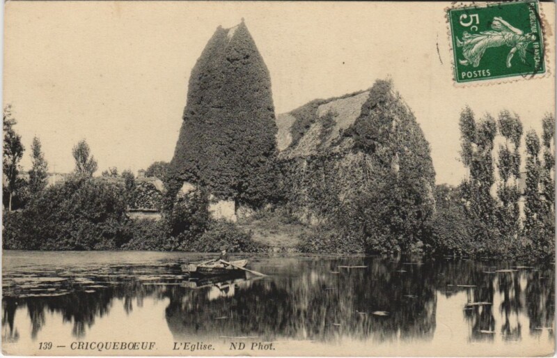 Carte postale ancienne Cricqueboeuf L'Eglise à Cricqueboeuf