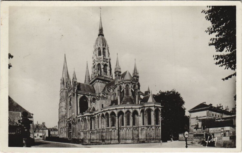 Carte postale ancienne Bayeux La Cathedrale - L'Abside à Bayeux
