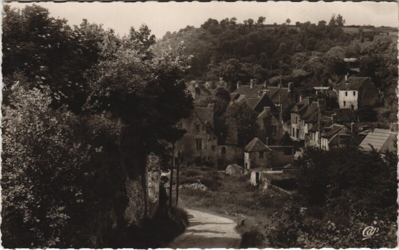 Carte postale ancienne Falaise Les Bas-Quartiers à Falaise