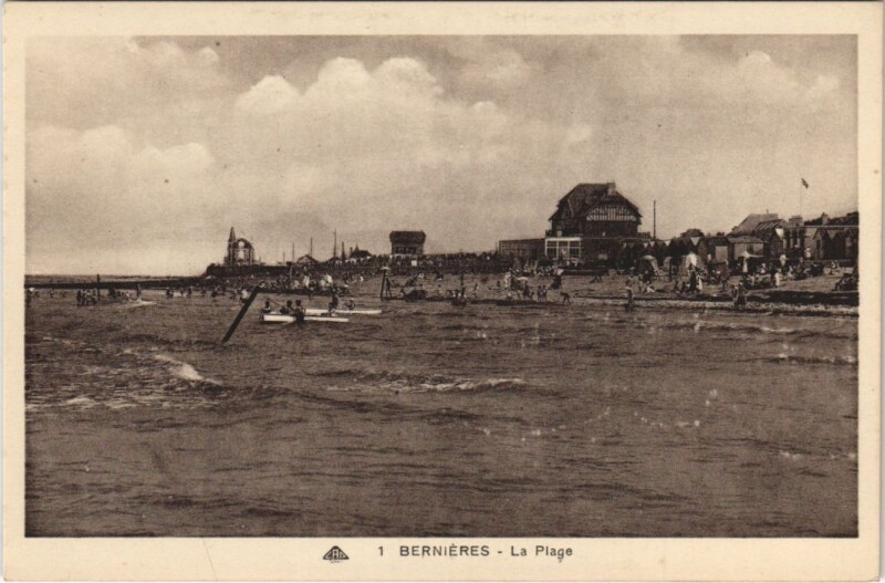 Carte postale ancienne Bernieres-sur-Mer La Plage