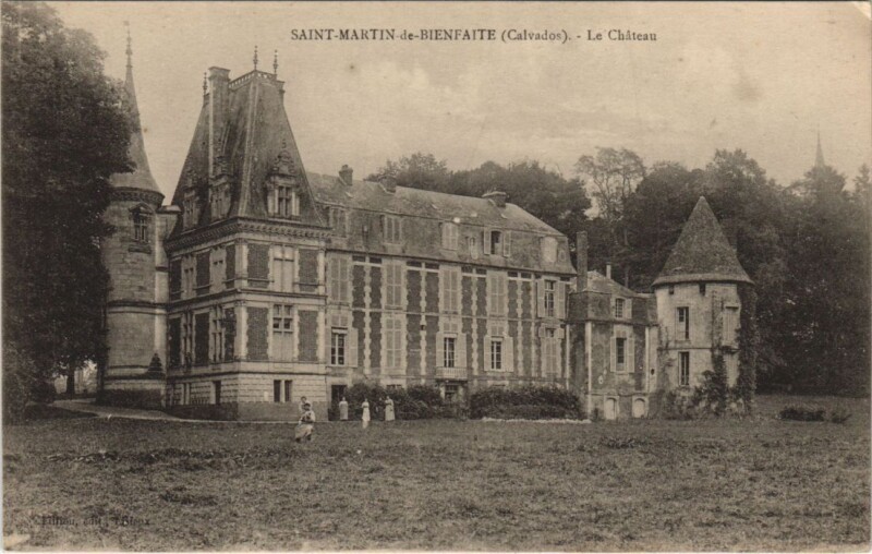 Carte postale ancienne Saint-Martin-de-Bienfaite Le Chateau