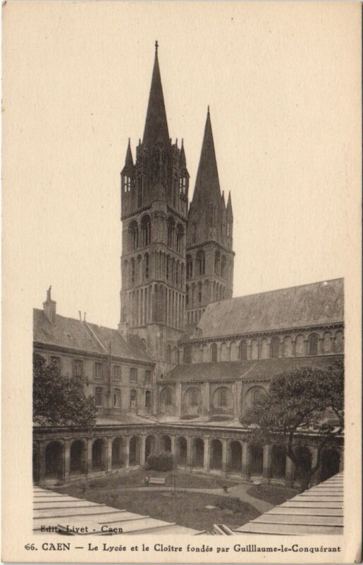 Carte postale ancienne Caen Le Lycee et le Cloitre