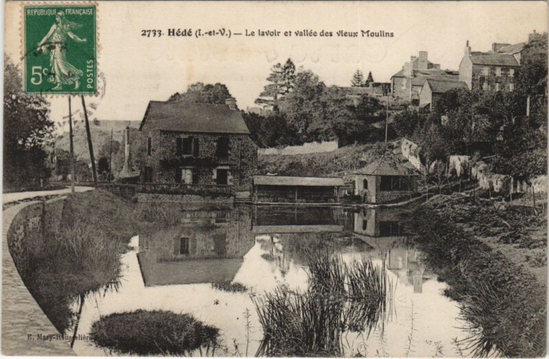 Carte postale ancienne Hede Le Lavoir et Vallee des Vieux Moulins à Hédé-Bazouges
