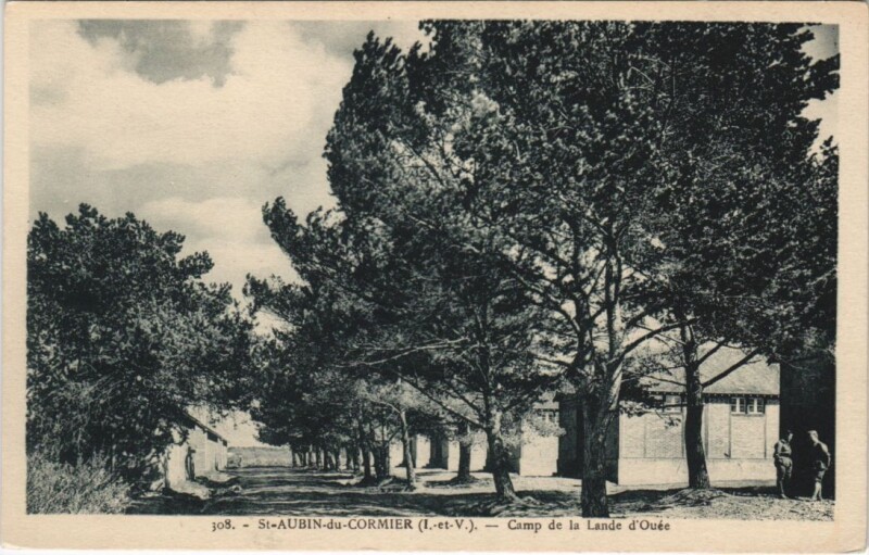 Carte postale ancienne Saint-Aubin-du-Cormier Camp de la Lande d'Ouee à Saint-Aubin-du-Cormier