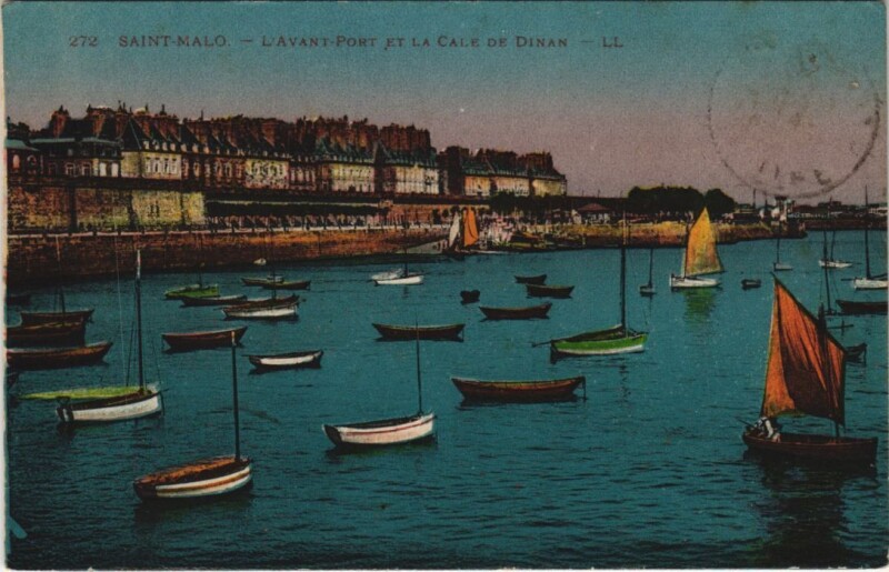 Carte postale ancienne Saint-Malo L'Avant-Port et la Clae de Dinan à Saint-Malo