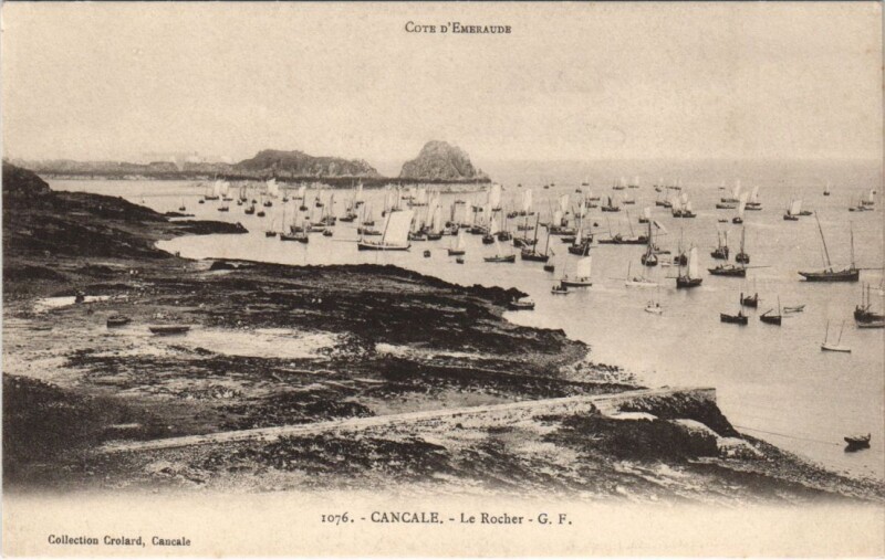 Carte postale ancienne Cancale Le Rocher à Cancale