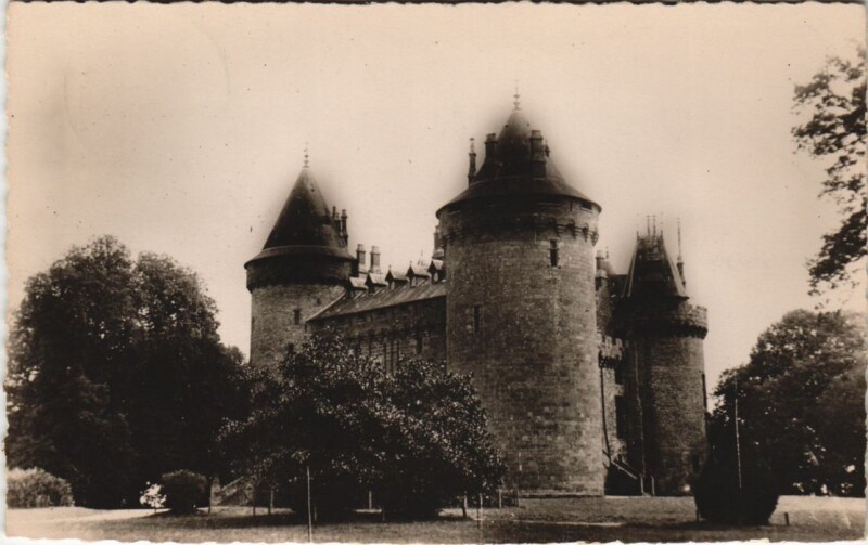 Carte postale ancienne Combourg Le Chateau à Combourg