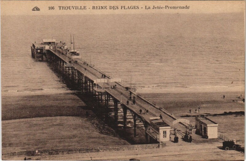 Carte postale ancienne Trouville La Jetee Promenade