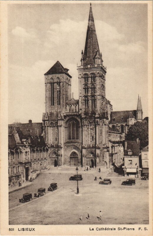 Carte postale ancienne Lisieux Cathedrale Saint-Pierre à Lisieux