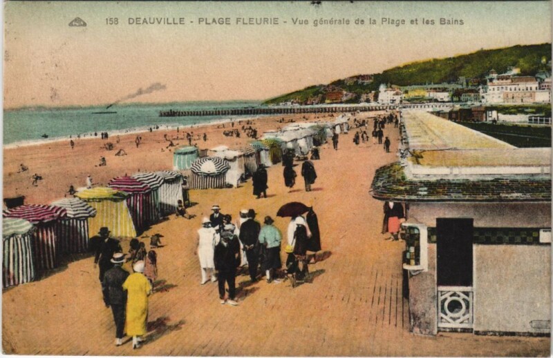 Carte postale ancienne Deauville vue generale de la Plage à Deauville