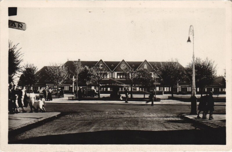 Carte postale ancienne Deauville La gare à Deauville