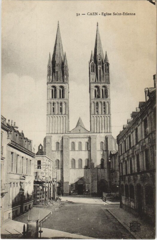 Carte postale ancienne Caen Eglise Saint Etienne