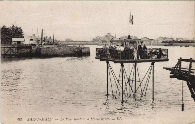 Carte postale ancienne Saint Malo Pont Roulant à Saint-Malo