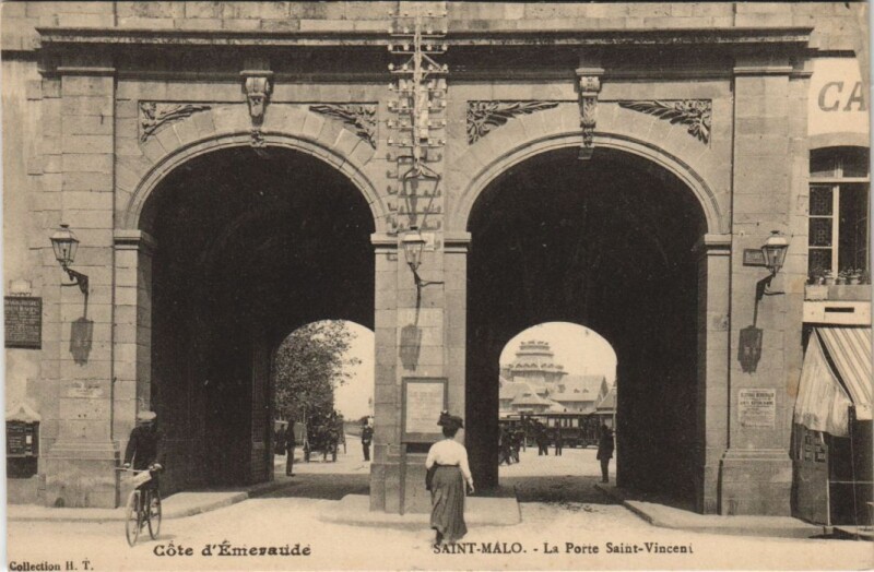 Carte postale ancienne Saint Malo Porte Saint Vincent à Saint-Malo