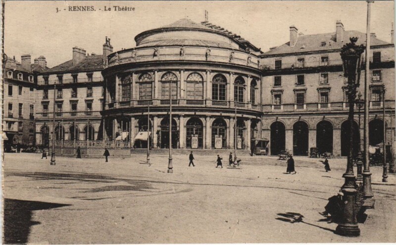 Carte postale ancienne Rennes Le Theatre à Rennes