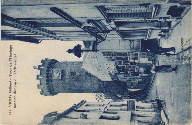 Carte postale ancienne Vichy Tour de l'Horloge France à Vichy