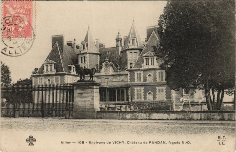 Carte postale ancienne Vichy Environs - Chateau de Randan à Vichy