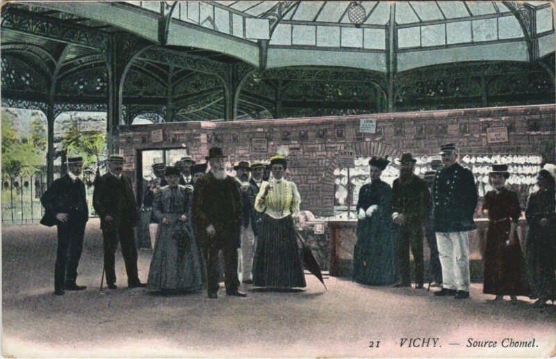 Carte postale ancienne Vichy Source Chomel à Vichy