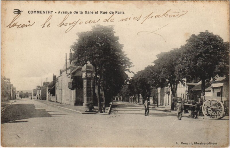 Carte postale ancienne Commentry Avenue de la Gare et Rue de Paris à Commentry