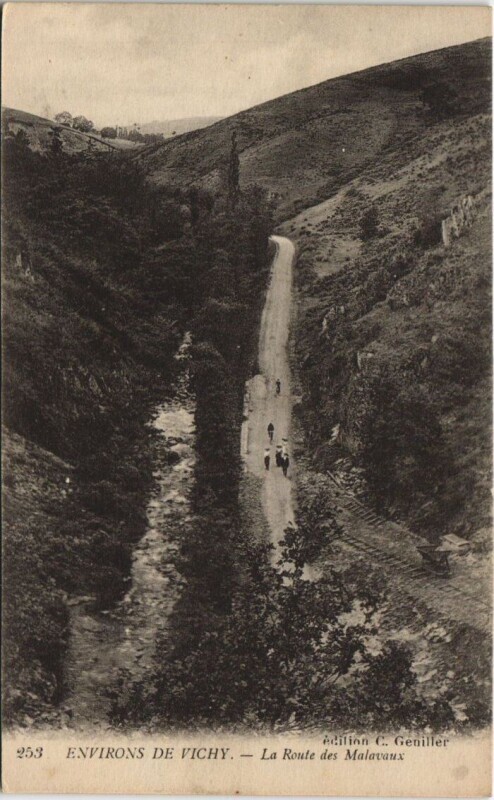 Carte postale ancienne Route de Malavaux
