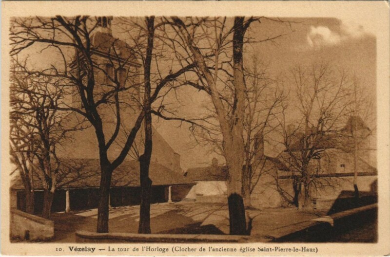Carte postale ancienne Vezelay La Tour de l'Horloge