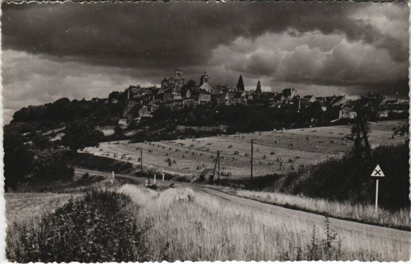 Carte postale ancienne Vezelay Vue Generale