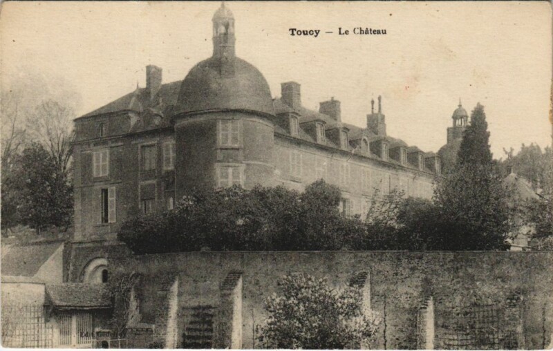 Carte postale ancienne Toucy Le Chateau France à Toucy