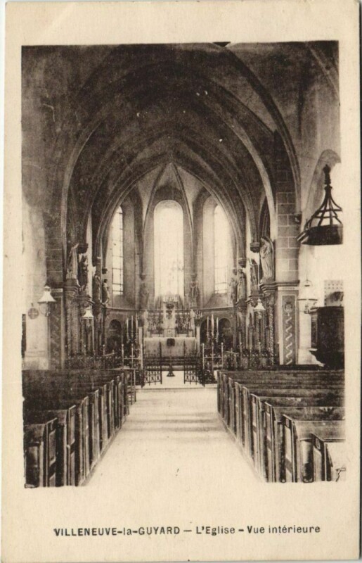 Carte postale ancienne Villeneuve la Guyard L'Eglise, vue interieure France à Villeneuve-la-Guyard