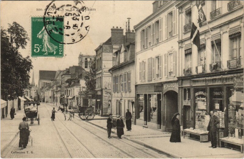 Carte postale ancienne Troyes Rue Thiers à Troyes