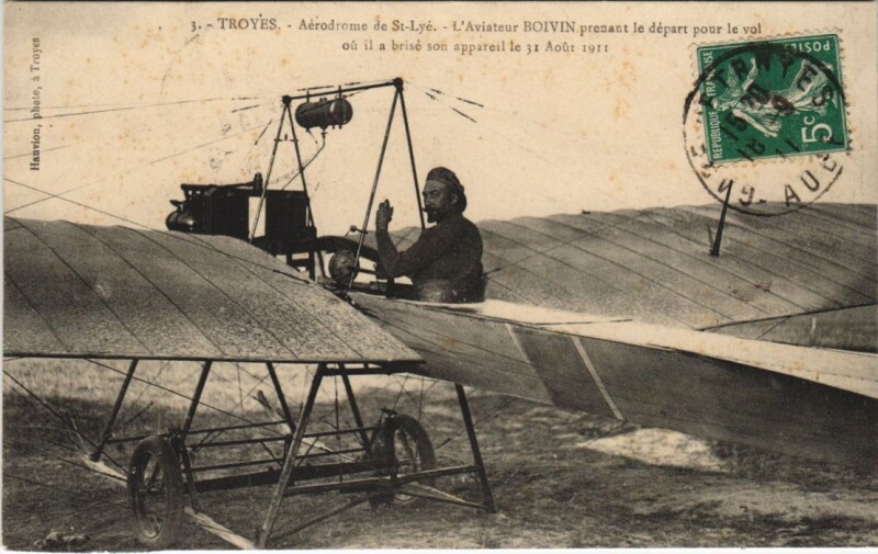 Carte postale ancienne Troyes Aerodrome de Saint-Lye Aviateur Boivin à Troyes