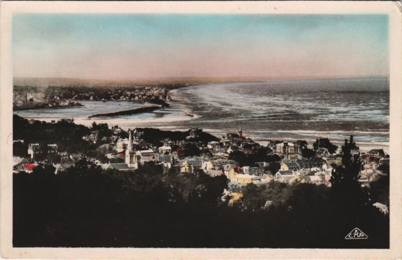 Carte postale ancienne Houlgate Vue Panoramique à Houlgate