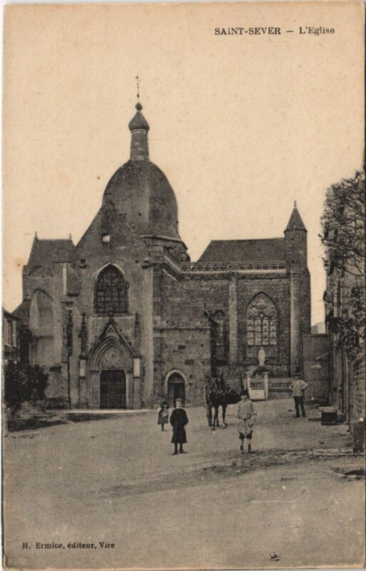 Carte postale ancienne Saint-Sever-Calvados Saint-Sever - L'Eglise