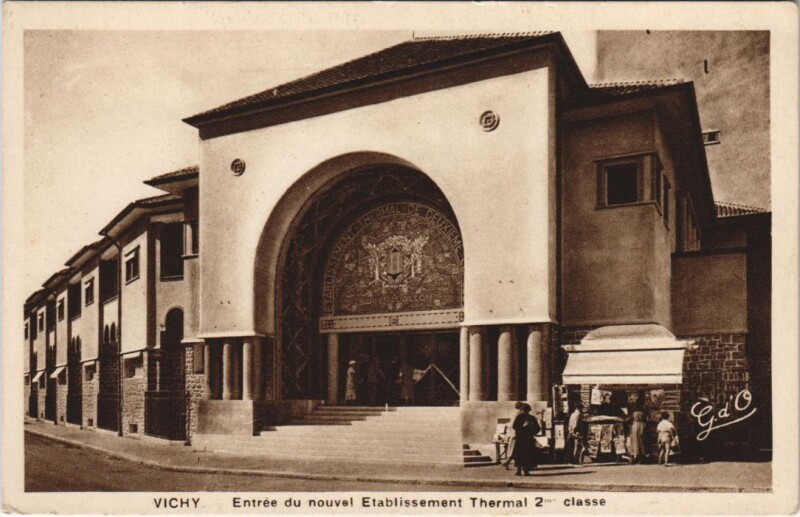 Carte postale ancienne Vichy Entree du nouvel Etablissement Thermal France à Vichy