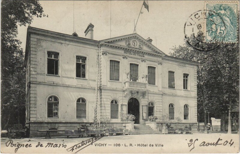 Carte postale ancienne Vichy Hotel de Ville France à Vichy