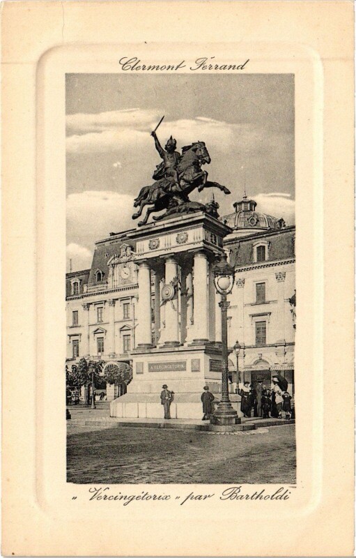 Carte postale ancienne Clermont-Ferrand Vercingetorix - Statue à Clermont-Ferrand