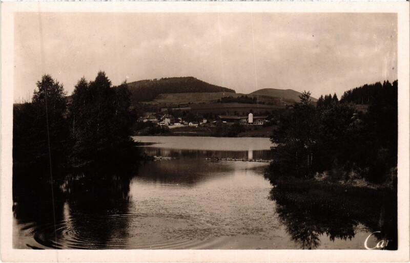 Carte postale ancienne Lac d'Aydat à Aydat