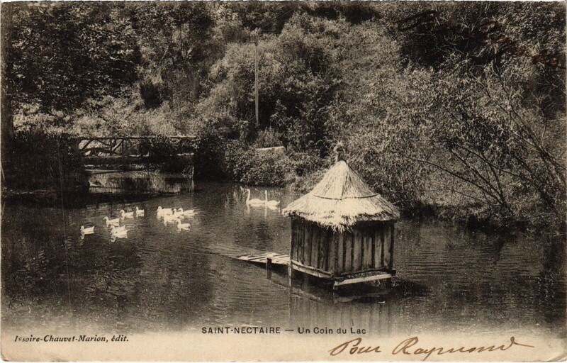 Carte postale ancienne Saint-Nectaire Un Coin du Lac à Saint-Nectaire