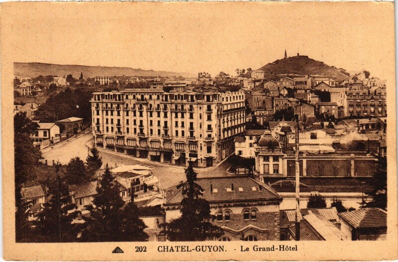 Carte postale ancienne Chatel-Guyon Le Grand-Hotel