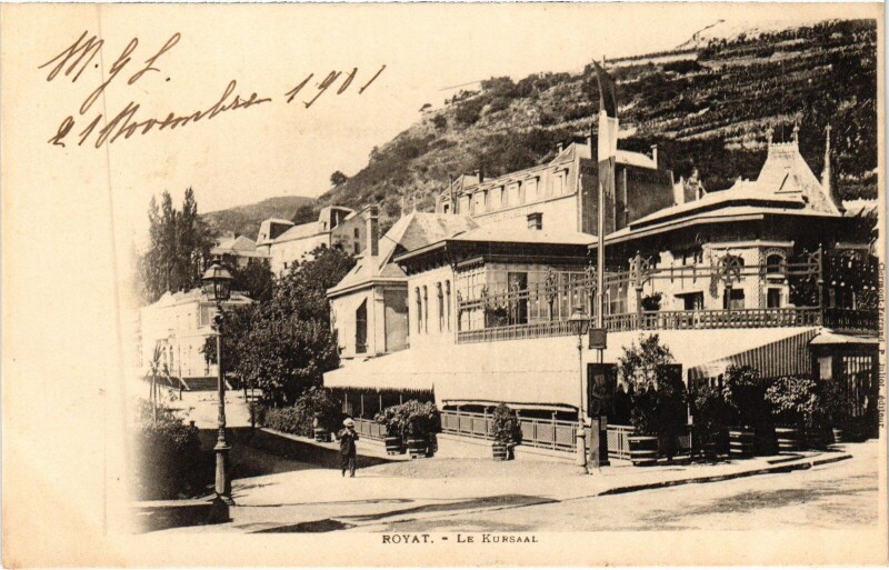 Carte postale ancienne Royat Le Kursaal à Royat