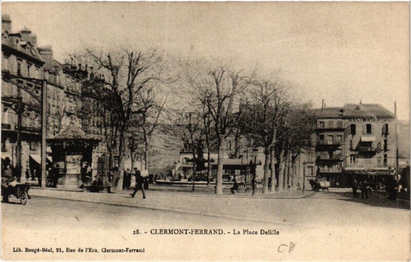 Carte postale ancienne Clermont-Ferrand La Place Delille à Clermont-Ferrand